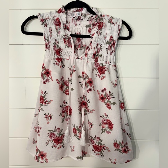 Liv & Lottie Tops - Chic Floral Tank Top